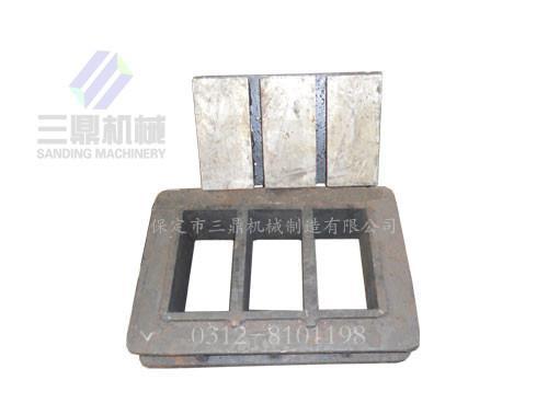 保定廠家直銷小型水泥制磚機(jī) 三聯(lián)鋼模具花型尺寸可加工定制