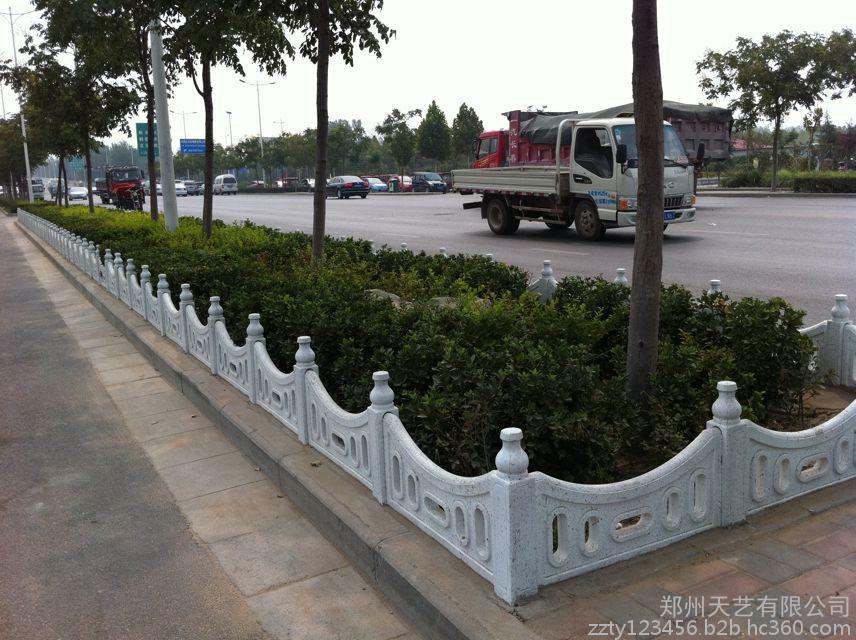 全國供應(yīng)-景觀模具-草坪護(hù)欄