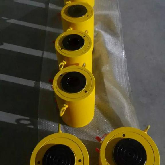 供應(yīng)10T,50T,至1000T液壓千斤頂 ，廠家直銷 ，品質(zhì)保障 ，價格合理