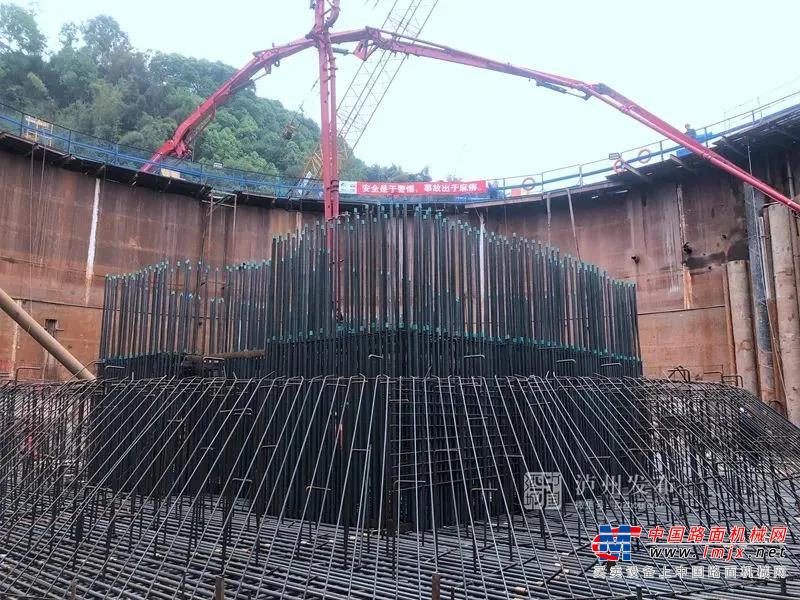 搶汛期，抓進度！65小時連續(xù)施工，三一泵車顯神威